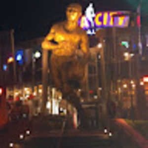 Meet your Posher, Elliot